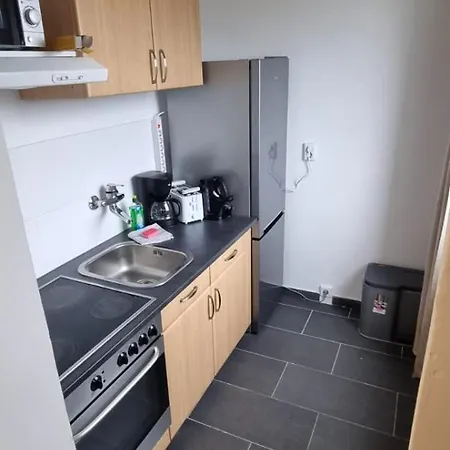 Guenstiges Dachgeschoss An Der Messe Apartment Leipzig